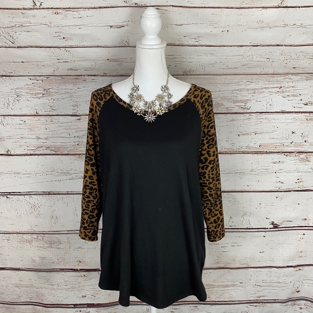 Terra & Sky Leopard 3/4 sleeve Top 14W